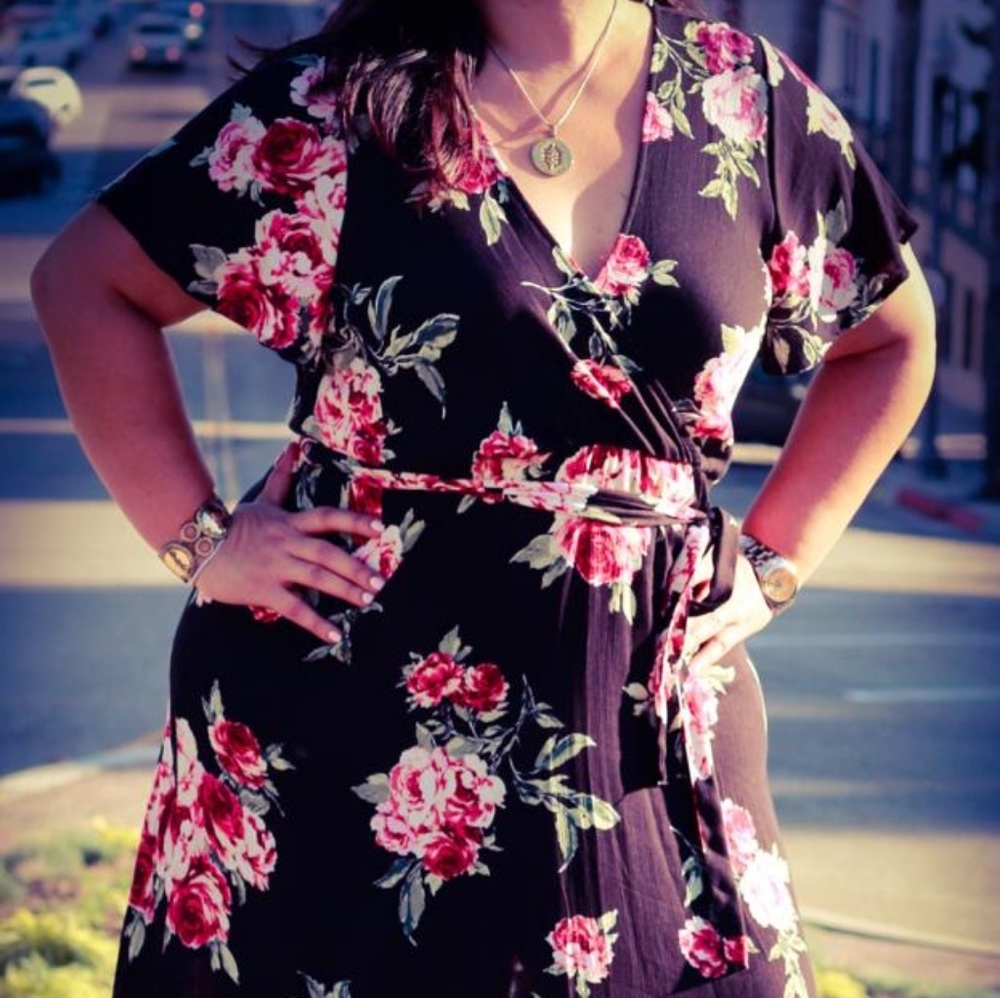 Large print autumn dress. Plus size.